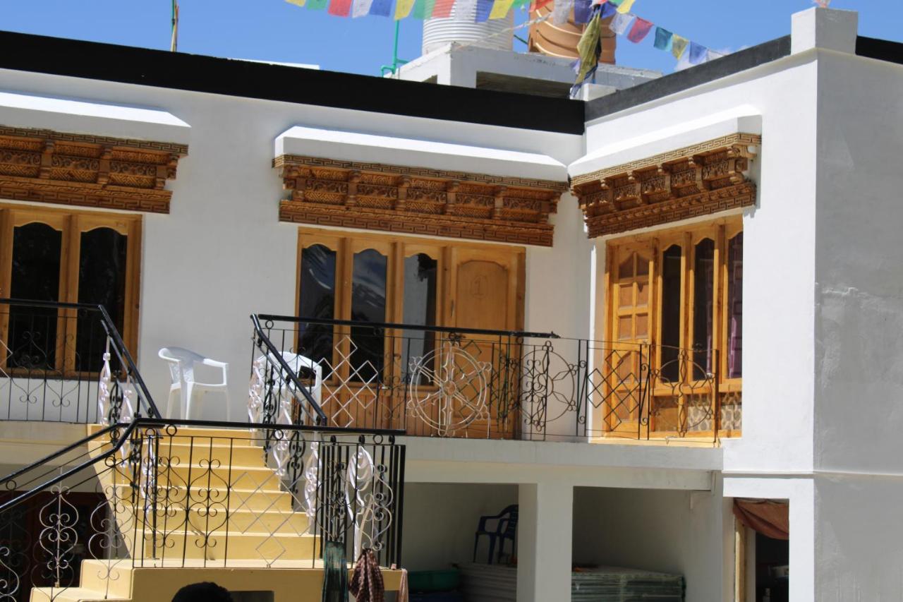 Sernang Homestay Hundar Dış mekan fotoğraf